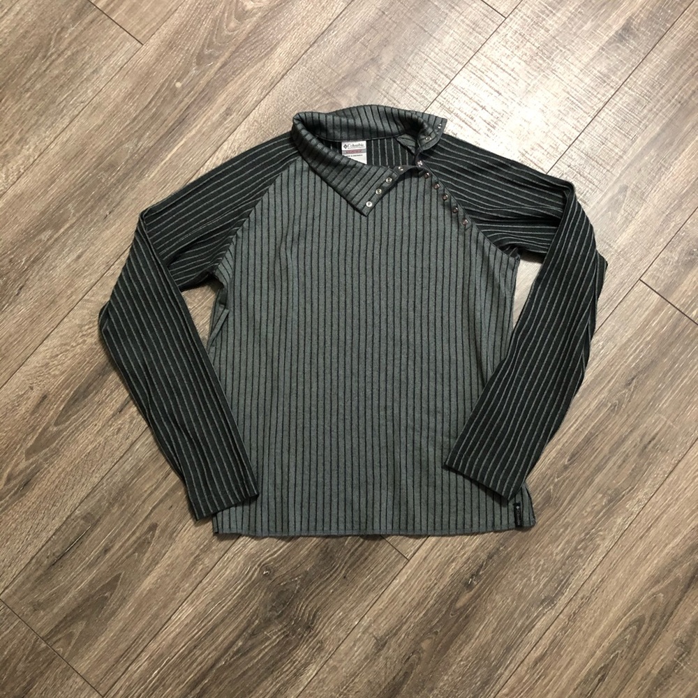 Columbia Vertex striped top!